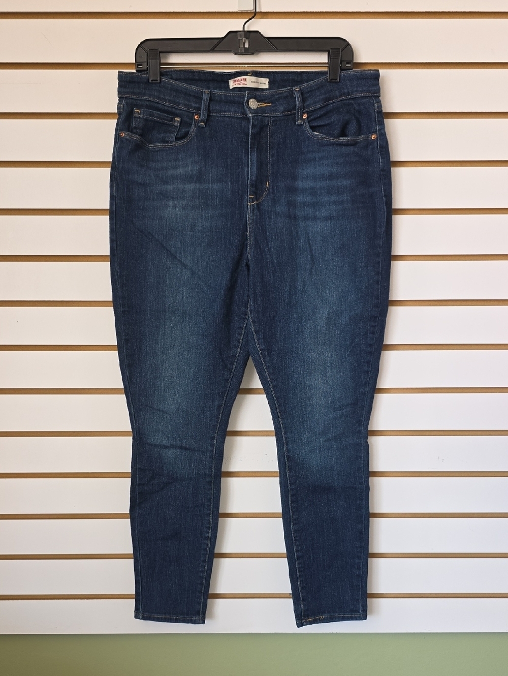 Levi Cropped Skinny Jeans